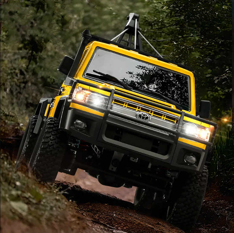 Radio Control Land Cruiser 1/12 Rock Crawler Tow Truck